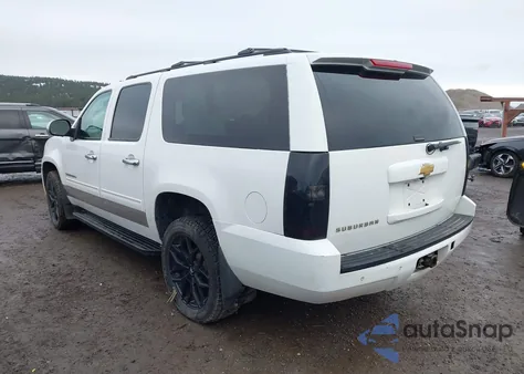 2014 Chevrolet Suburban 1500 Ls z USA, uszkodzony, nr VIN 1GNSKHE74ER117534